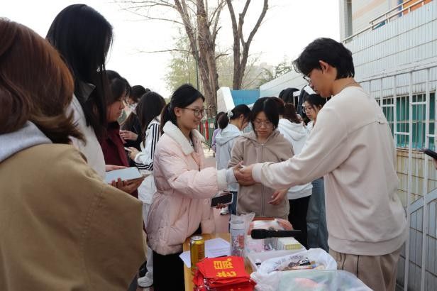 我院“猫鼠游戏，悦享青春”心理拓展活动成功举办